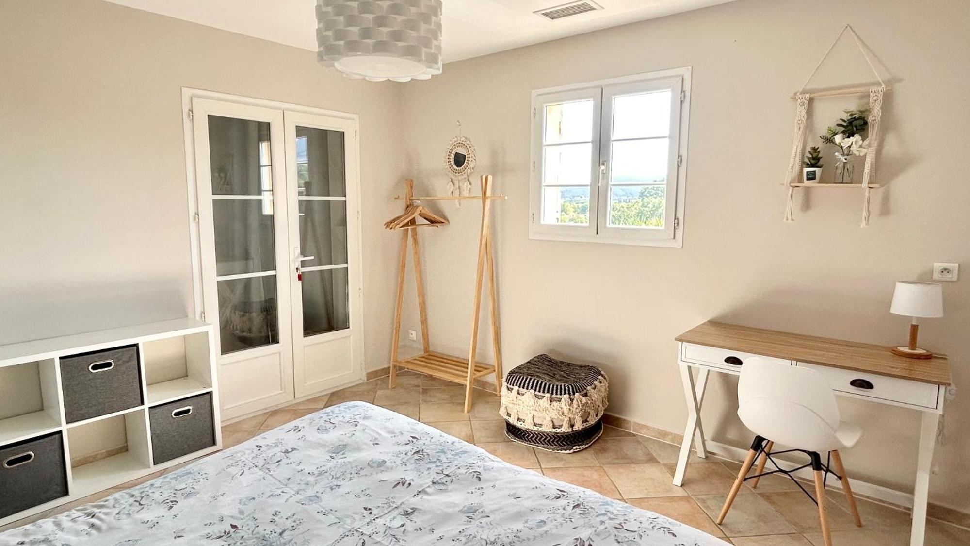 2 Hebergements - 10 Couchages - Parking, Piscine, Jacuzzi - Convivialite Roquebrune-sur Argens Dış mekan fotoğraf